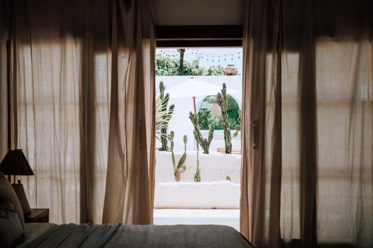 Hotel Sages Canggu Exteriör bild